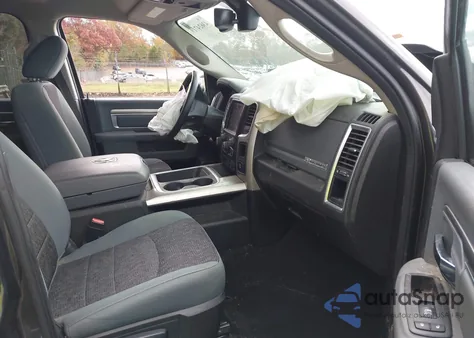 2018 Ram 1500 Big Horn 4X4 5'7 Box z USA, uszkodzony, nr VIN 1C6RR7LG7JS264280